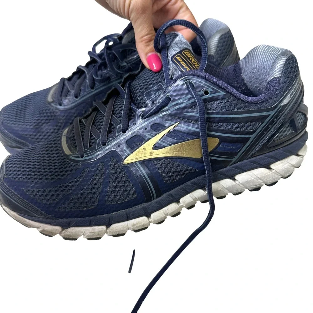 Brooks Beast 16 Men's Road Running Shoes in Peacoat Blue gold size 10 extra wide